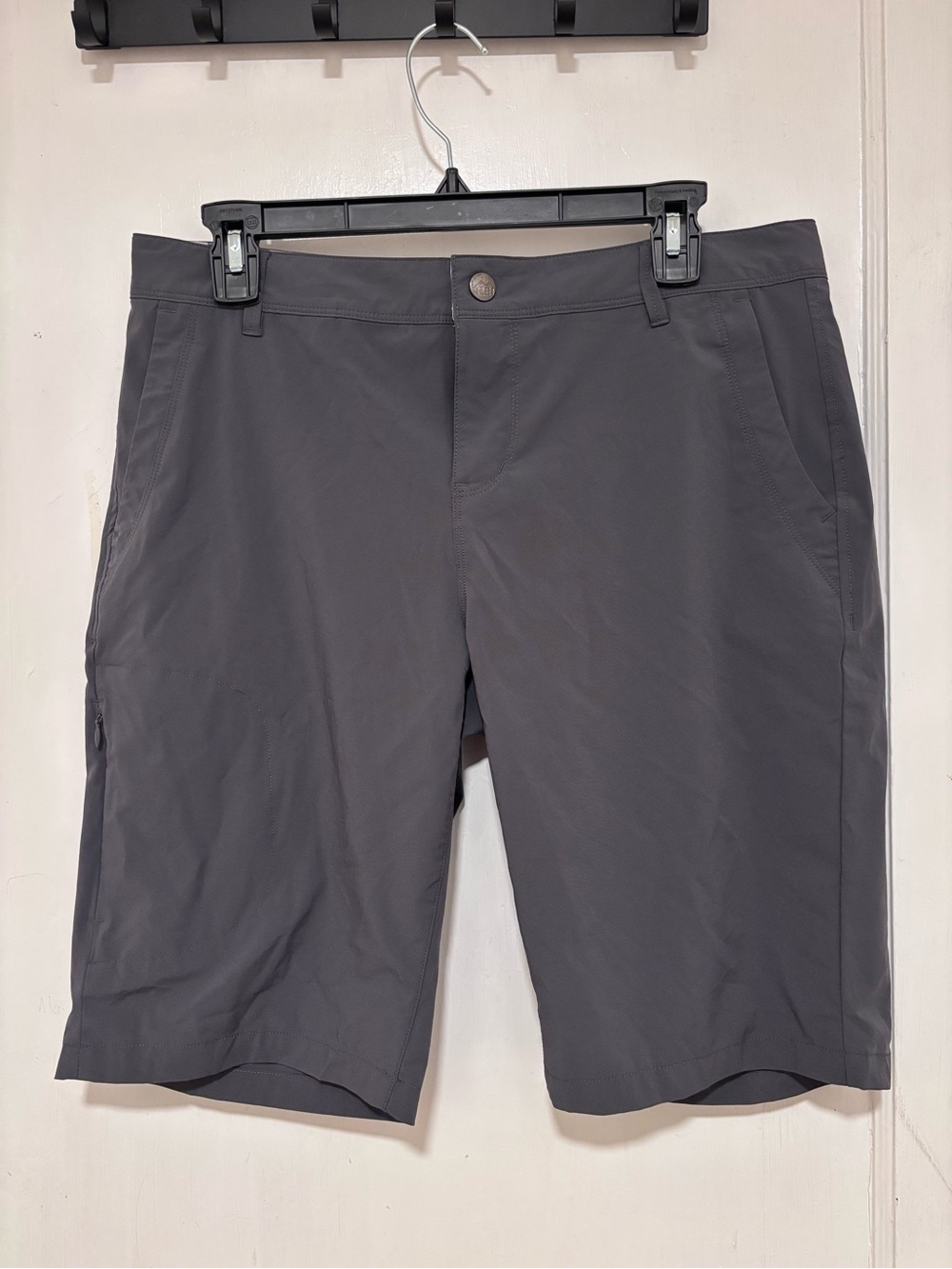 REI women's Gray Outdoor Hybrid Shorts